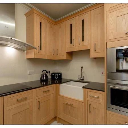 Joivy Boutique Apt With Patio In New Town Edinburgh Luaran gambar