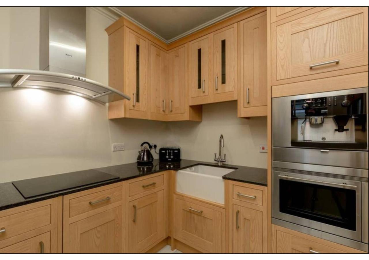 Joivy Boutique Apt With Patio In New Town Edinburgh Luaran gambar