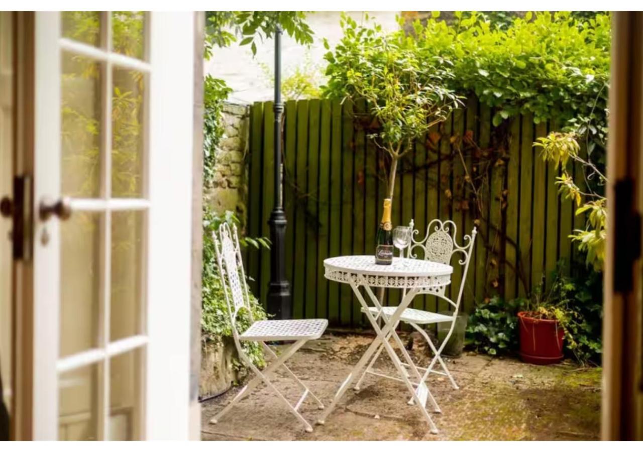 Joivy Boutique Apt With Patio In New Town Edinburgh Luaran gambar